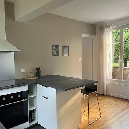 Centre, Moderne, Calme Et Lumineux Apartment *